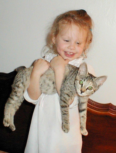 File:Khittopurr & dana 2000.jpg